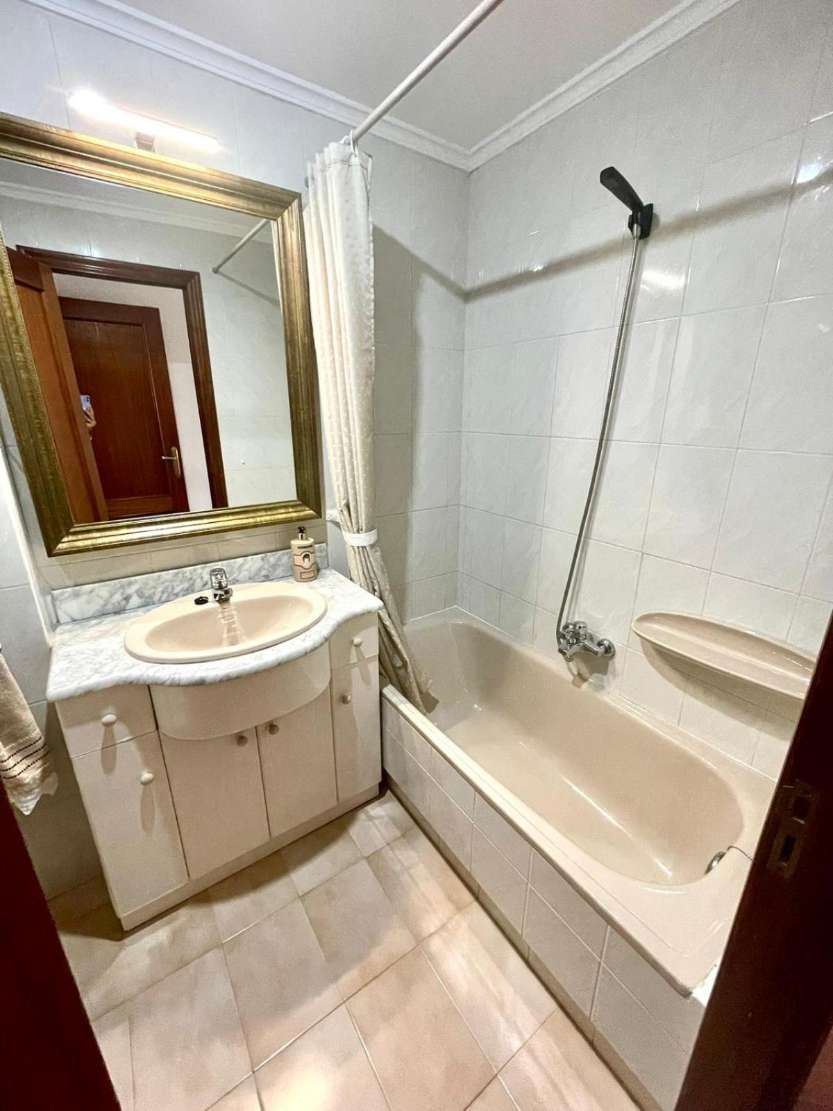 El Piso De Sabina Apartment Santander Exterior foto